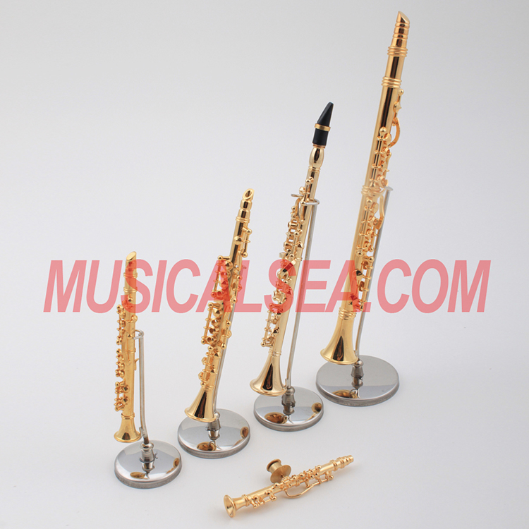Clarinet toy